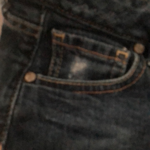 Refuge Shorts - Picture 4 of 4